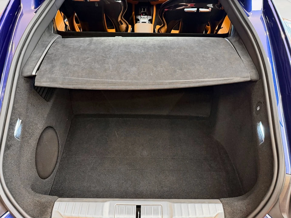 2025 Ferrari 12Cilindri - Image 21 of 23