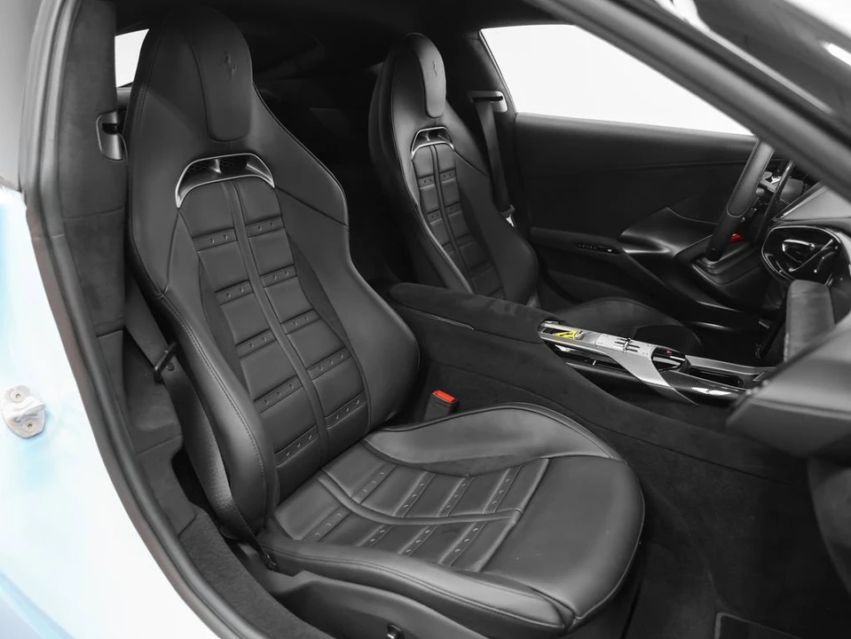 2025 Ferrari 12Cilindri - Image 31 of 31
