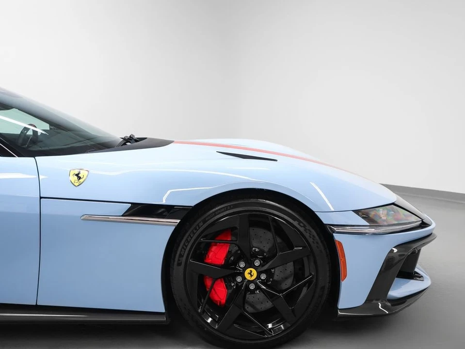 2025 Ferrari 12Cilindri - Image 14 of 31