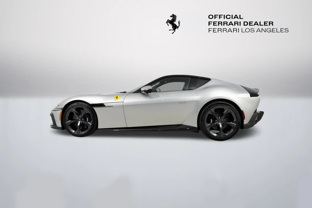 2025 Ferrari 12Cilindri - Image 3 of 31
