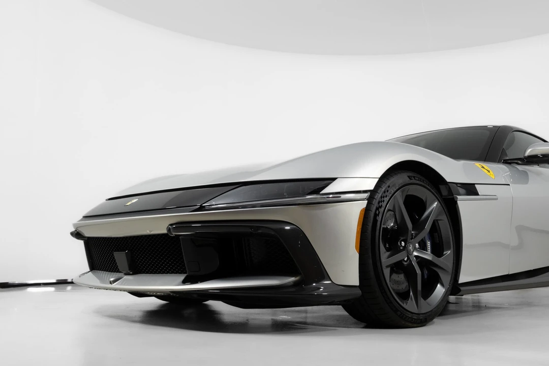 2025 Ferrari 12Cilindri - Image 11 of 31