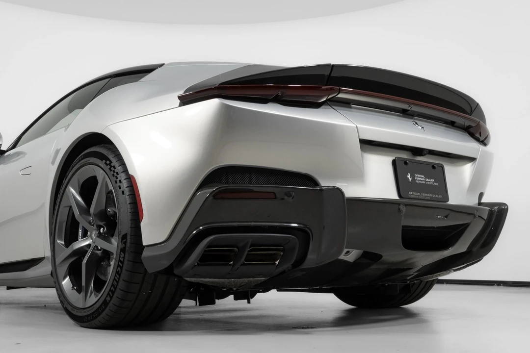 2025 Ferrari 12Cilindri - Image 15 of 31