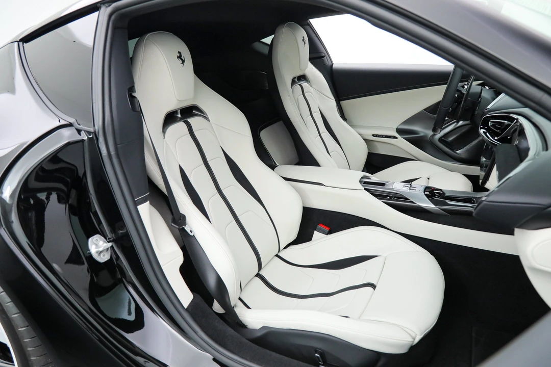 2025 Ferrari 12Cilindri - Image 24 of 31