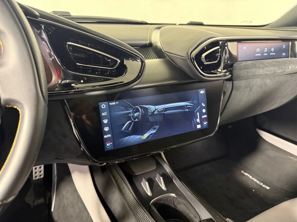 2025 Ferrari 12Cilindri - Image 8 of 10
