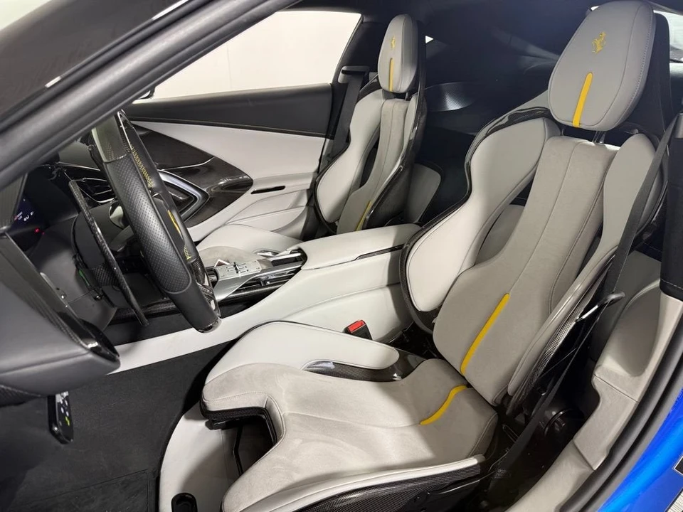 2025 Ferrari 12Cilindri - Image 6 of 10
