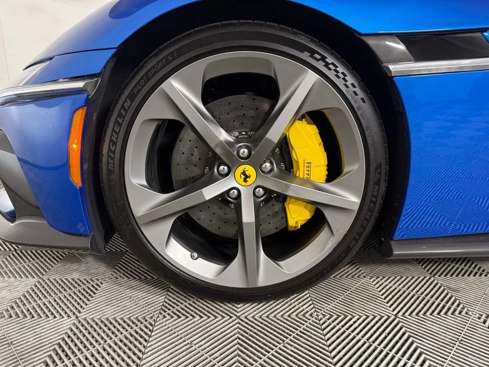 2025 Ferrari 12Cilindri - Image 4 of 10