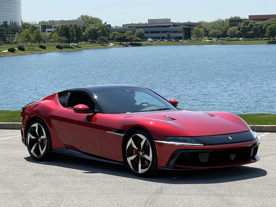 2025 Ferrari 12Cilindri - Image 2 of 31