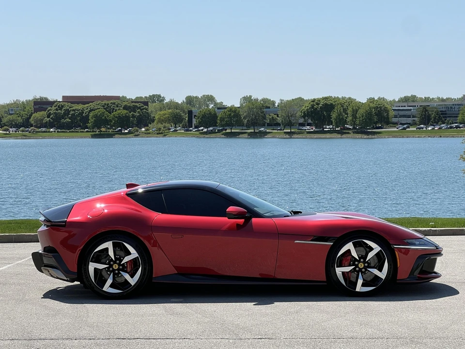 2025 Ferrari 12Cilindri - Image 6 of 31
