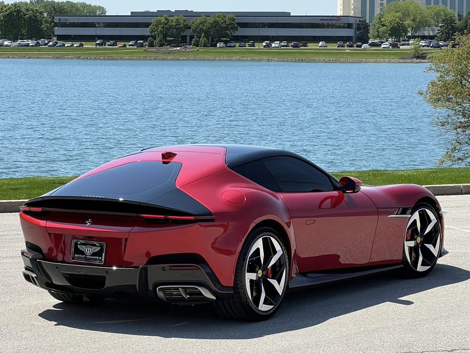 2025 Ferrari 12Cilindri - Image 8 of 31