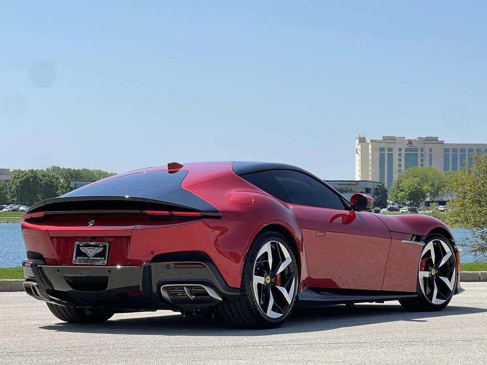 2025 Ferrari 12Cilindri - Image 9 of 31