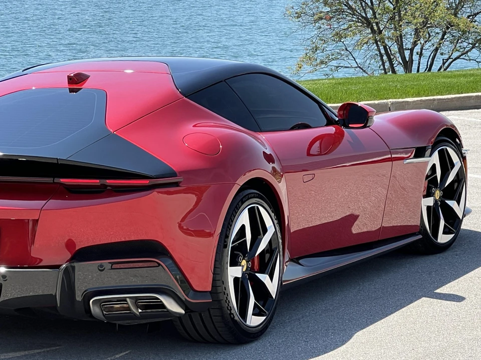 2025 Ferrari 12Cilindri - Image 28 of 31