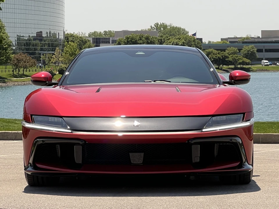 2025 Ferrari 12Cilindri - Image 19 of 31