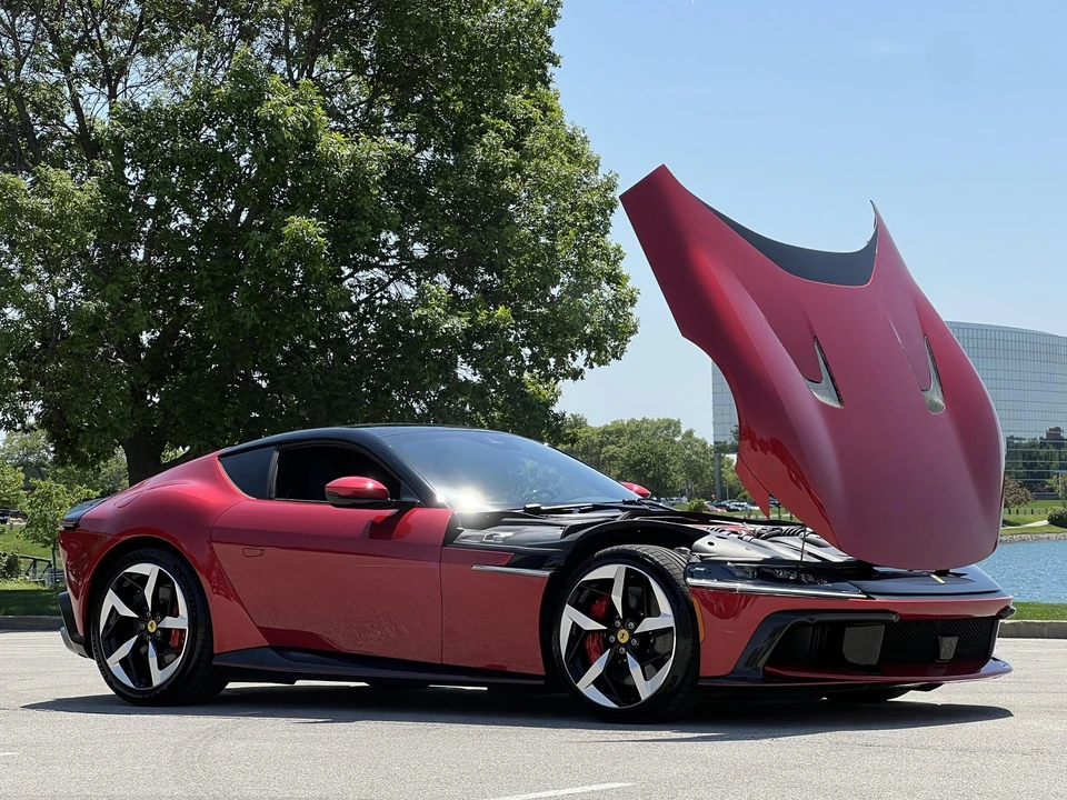 2025 Ferrari 12Cilindri - Image 21 of 31
