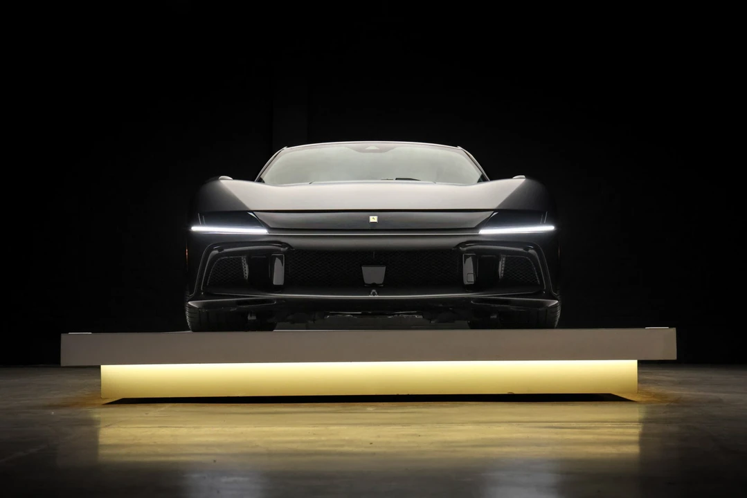 2025 Ferrari 12Cilindri - Image 27 of 31