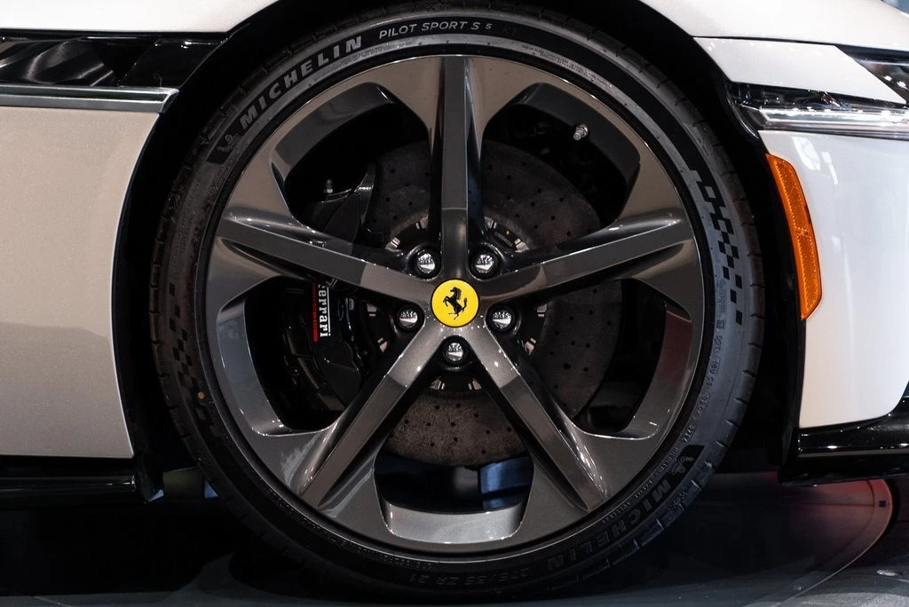 2025 Ferrari 12Cilindri - Image 16 of 31