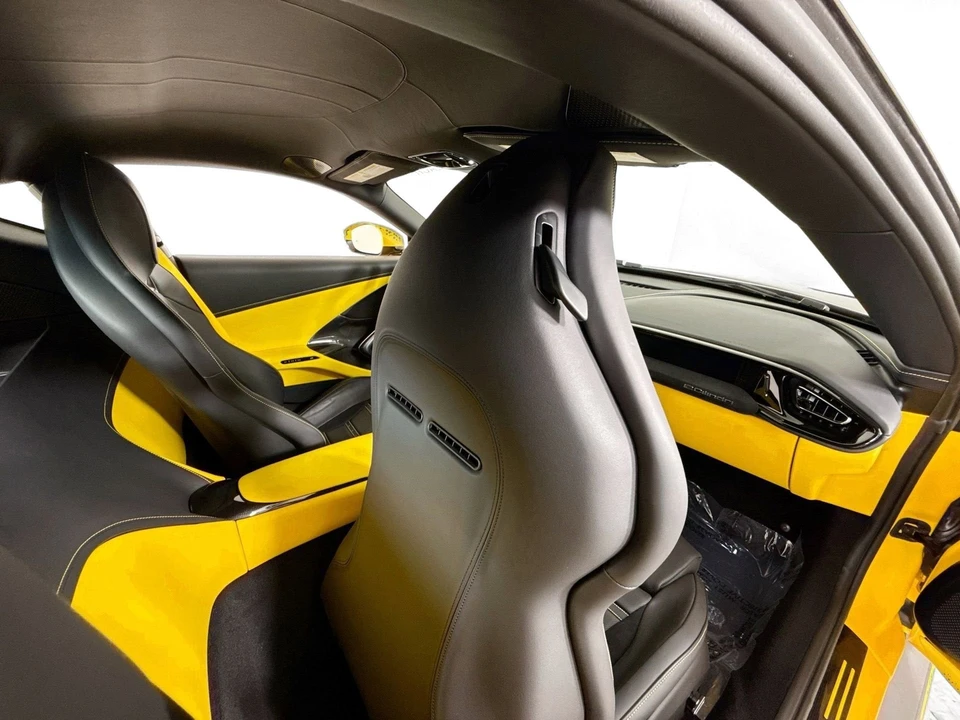 2025 Ferrari 12Cilindri - Image 23 of 28