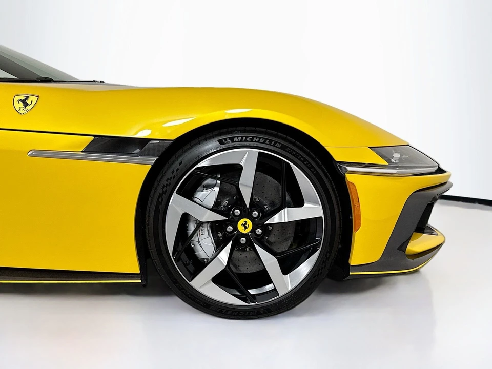 2025 Ferrari 12Cilindri - Image 9 of 28