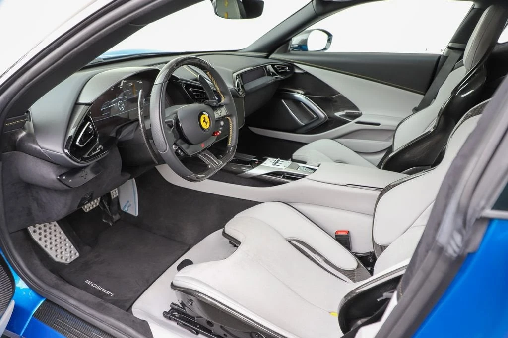 2025 Ferrari 12Cilindri - Image 4 of 31