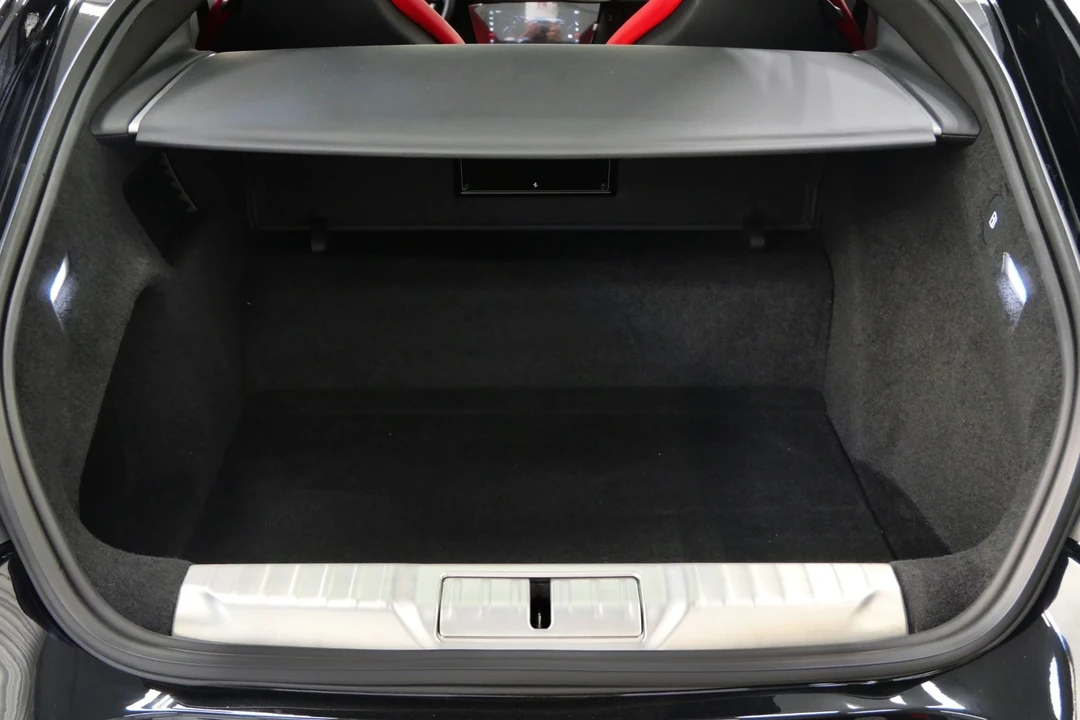 2025 Ferrari 12Cilindri - Image 17 of 21