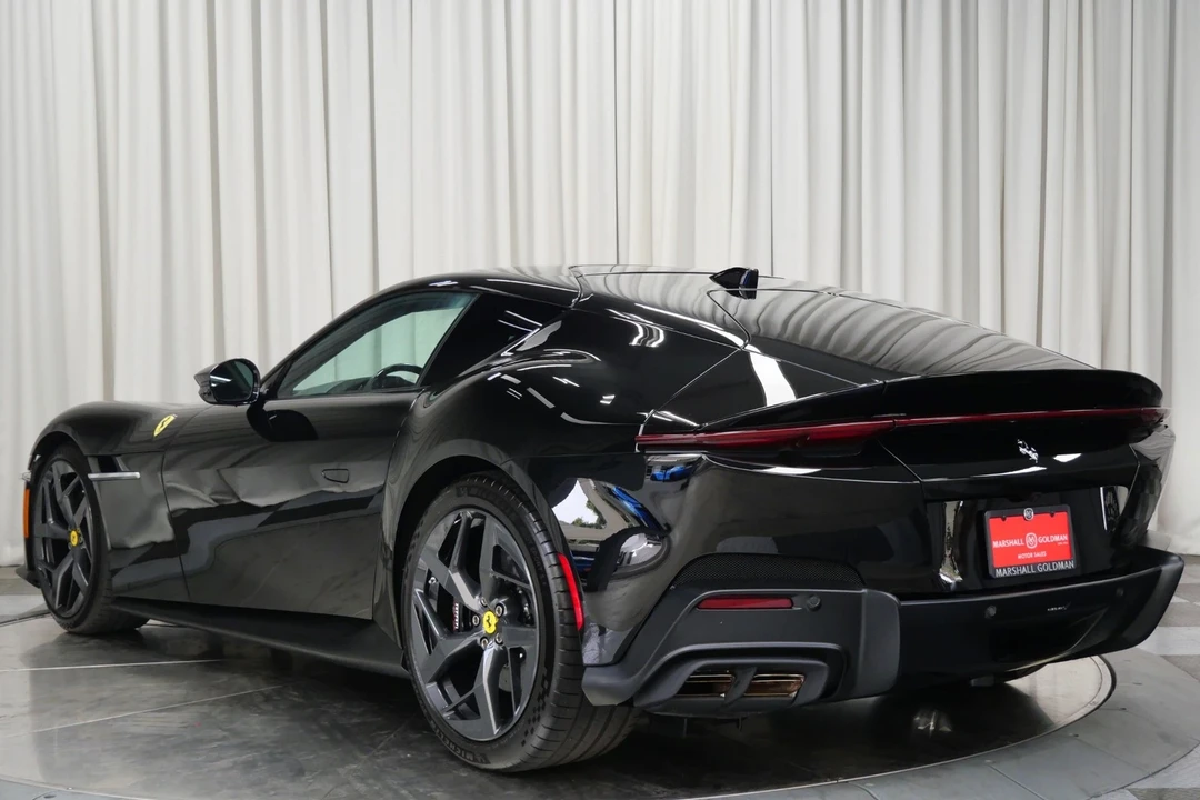 2025 Ferrari 12Cilindri - Image 7 of 21