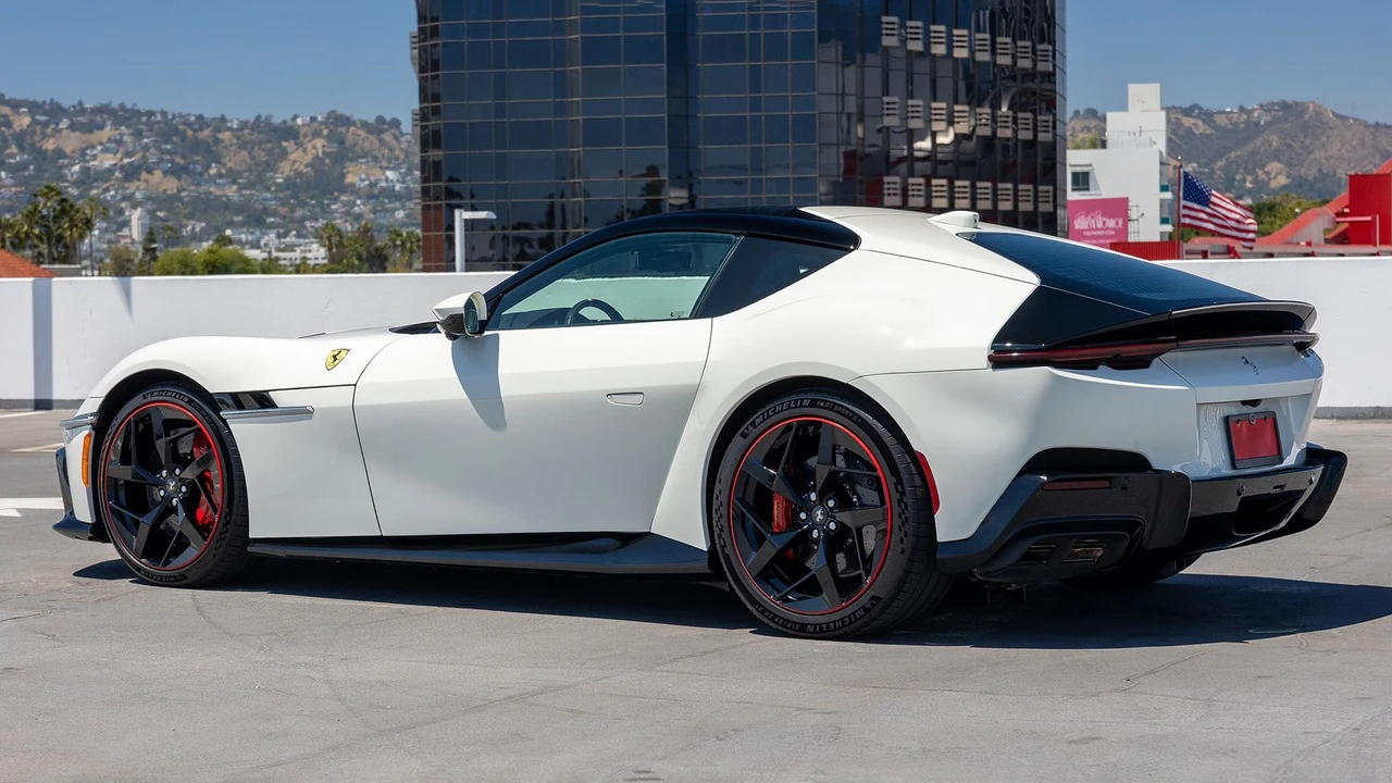 2025 Ferrari 12Cilindri - Image 5 of 31