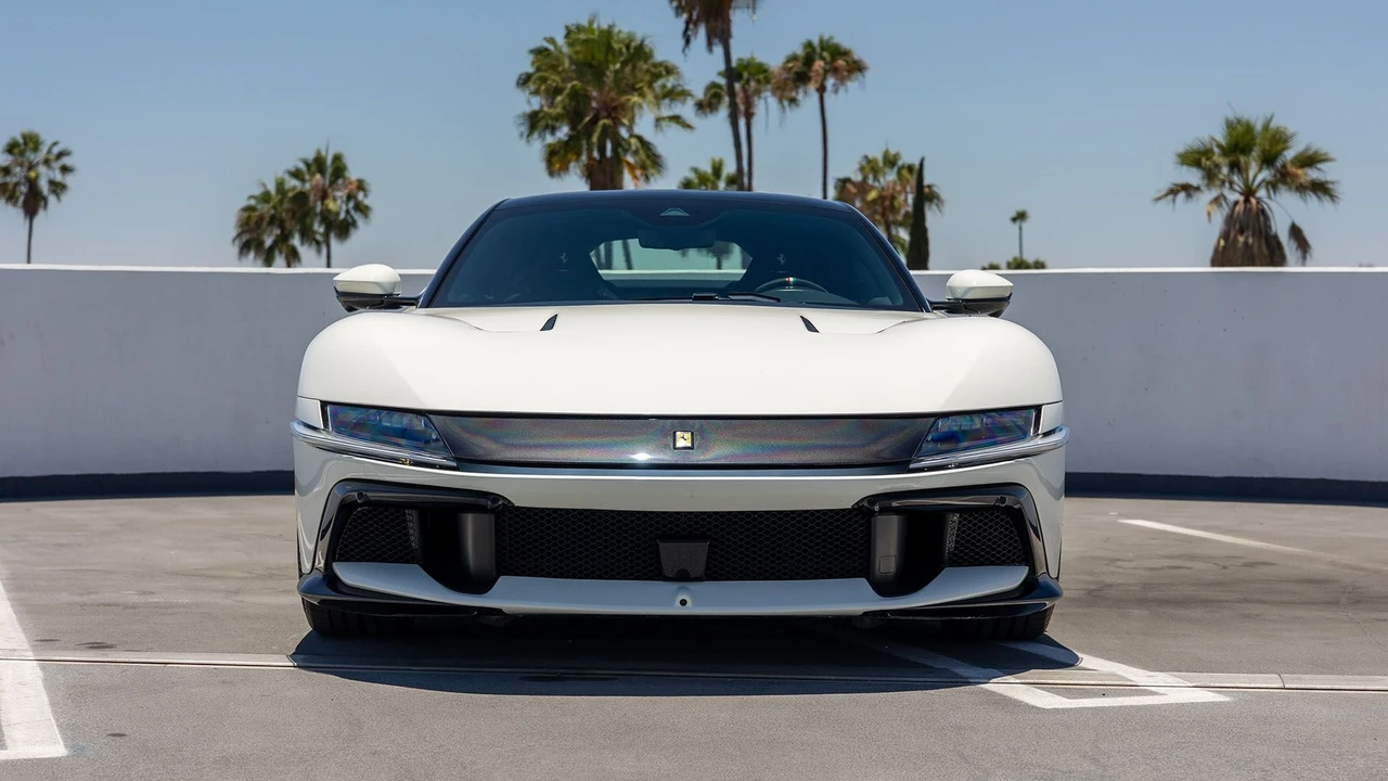 2025 Ferrari 12Cilindri - Image 6 of 31