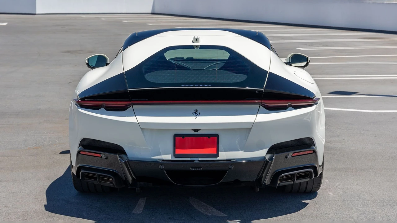 2025 Ferrari 12Cilindri - Image 15 of 31