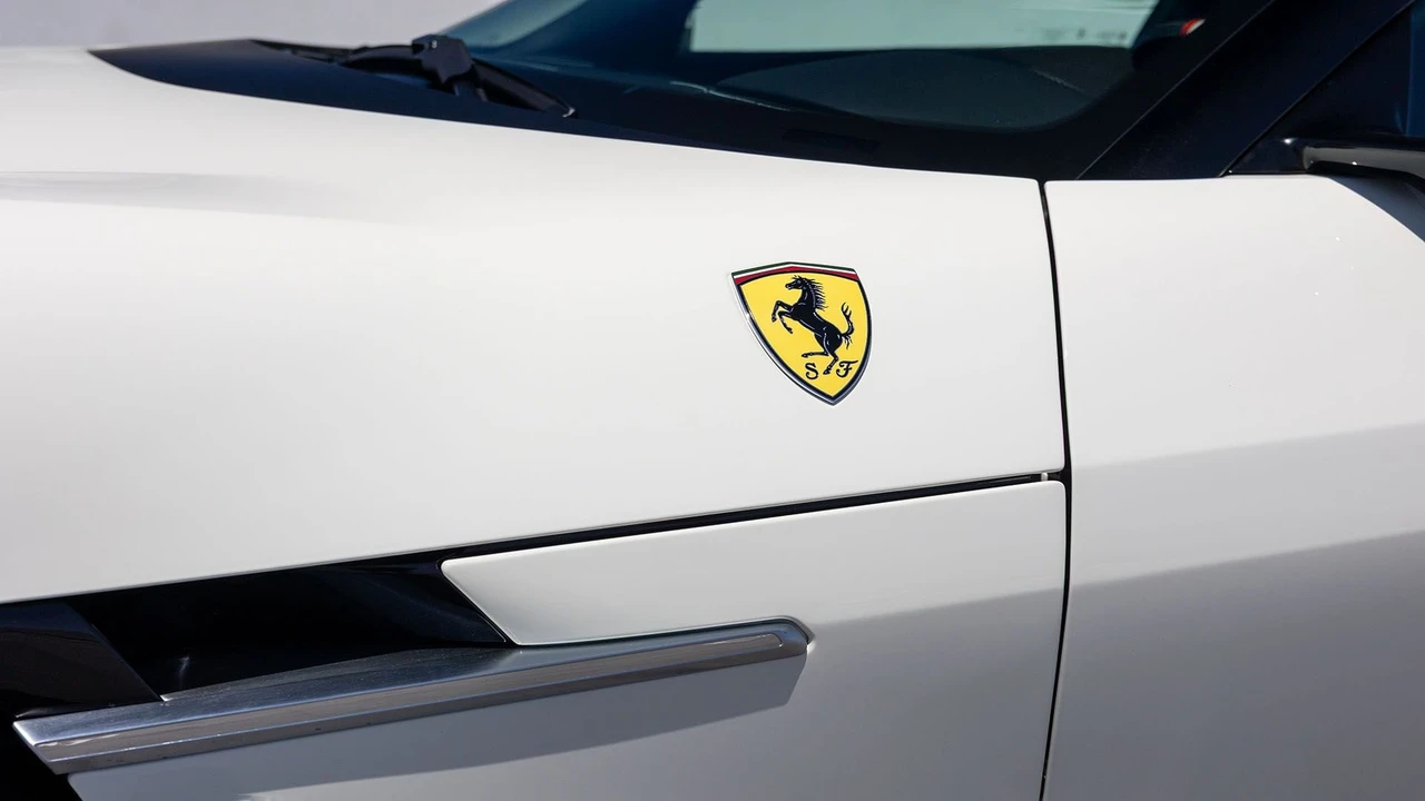 2025 Ferrari 12Cilindri - Image 29 of 31