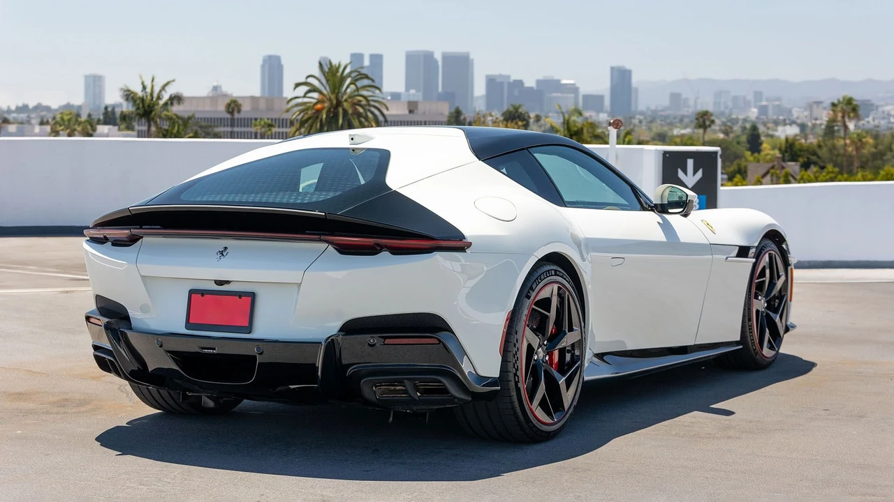 2025 Ferrari 12Cilindri - Image 16 of 31