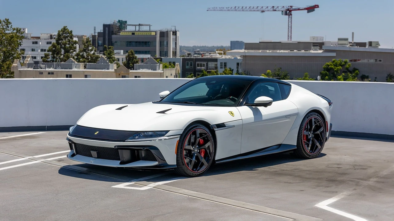 2025 Ferrari 12Cilindri - Image 12 of 31