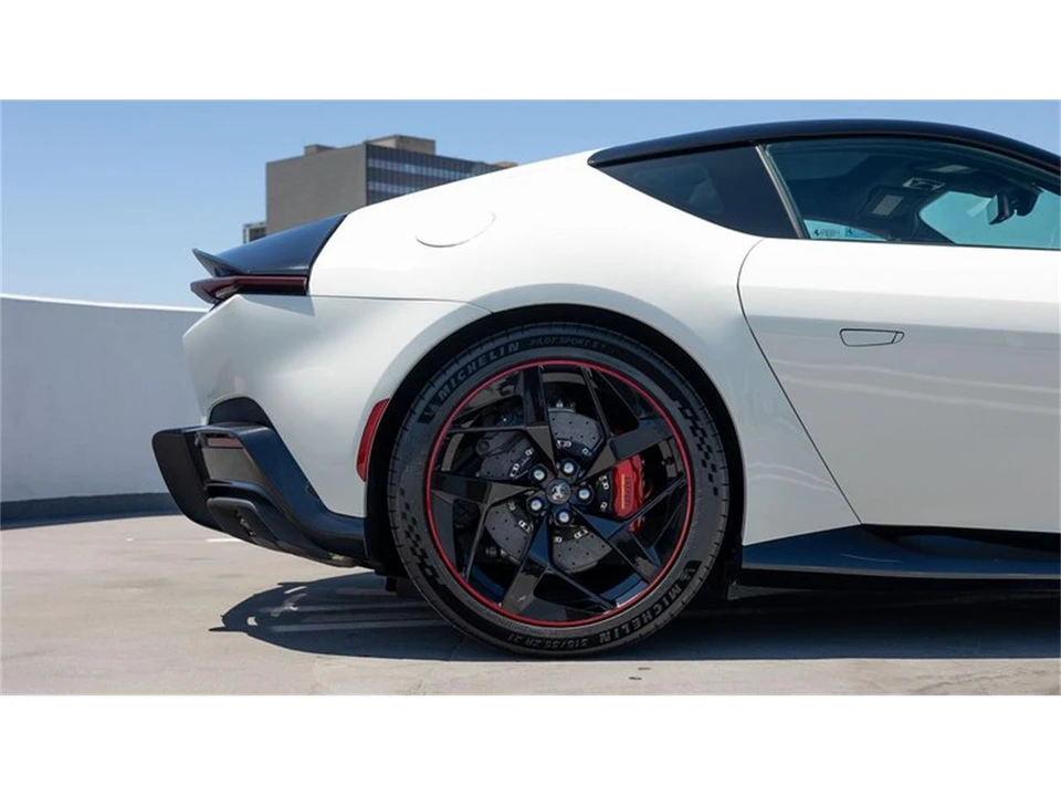 2025 Ferrari 12Cilindri - Image 24 of 31