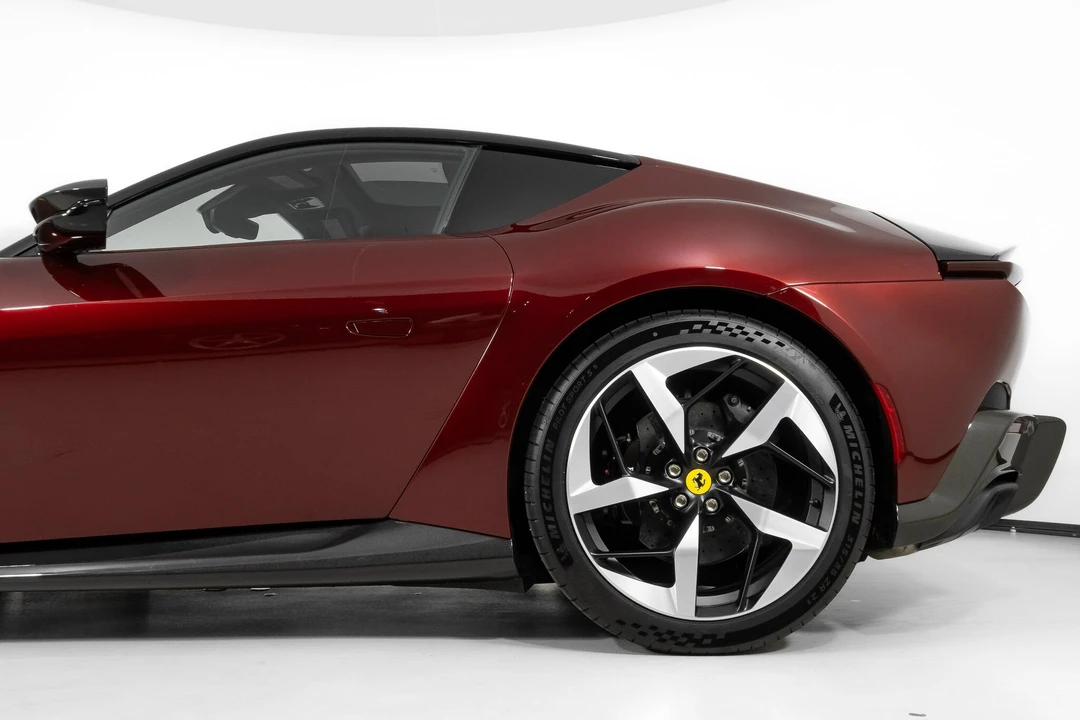 2025 Ferrari 12Cilindri - Image 19 of 31