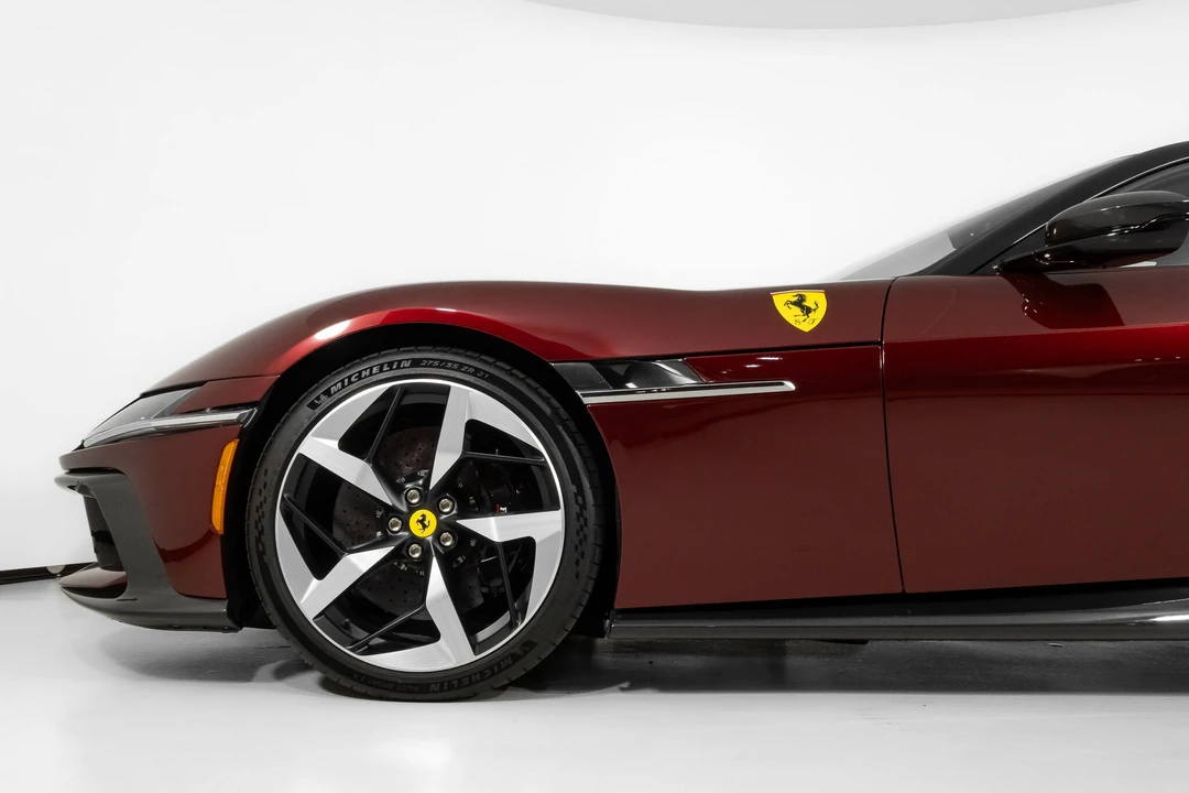 2025 Ferrari 12Cilindri - Image 18 of 31