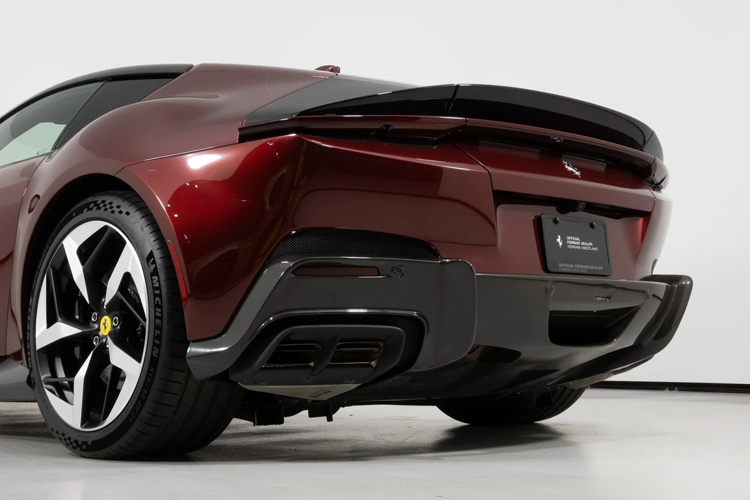 2025 Ferrari 12Cilindri - Image 21 of 31