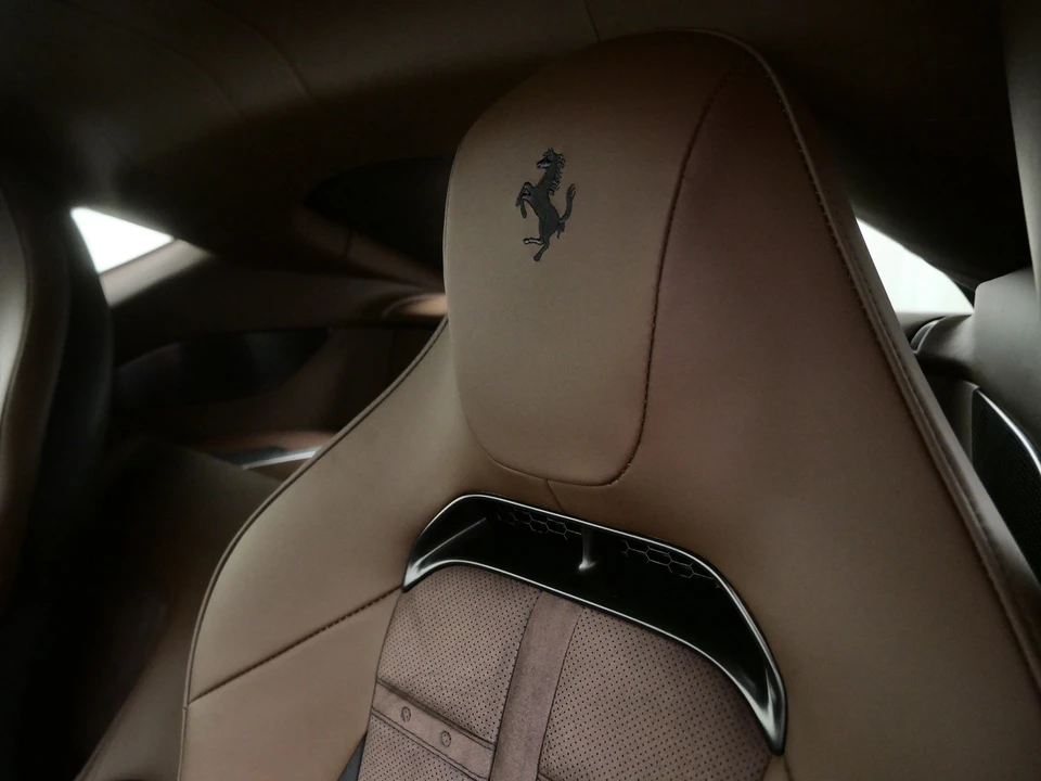 2025 Ferrari 12Cilindri - Image 17 of 30