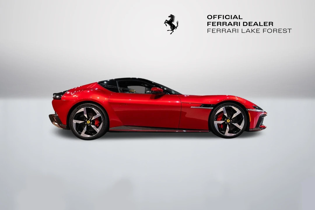 2025 Ferrari 12Cilindri - Image 3 of 31