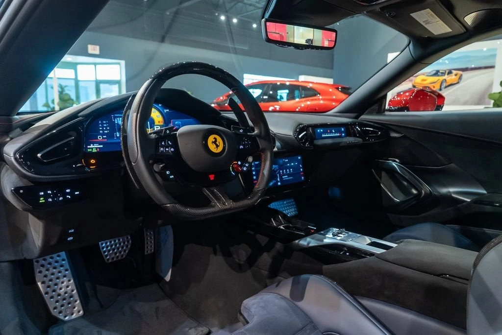 2025 Ferrari 12Cilindri - Image 28 of 31