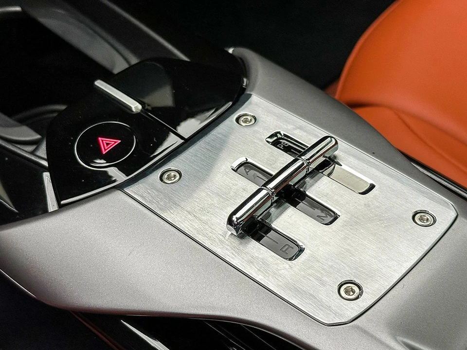 2025 Ferrari 12Cilindri - Image 22 of 31