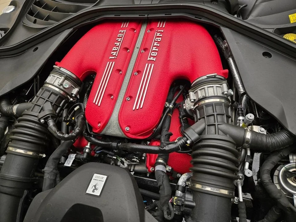 2025 Ferrari 12Cilindri - Image 24 of 31