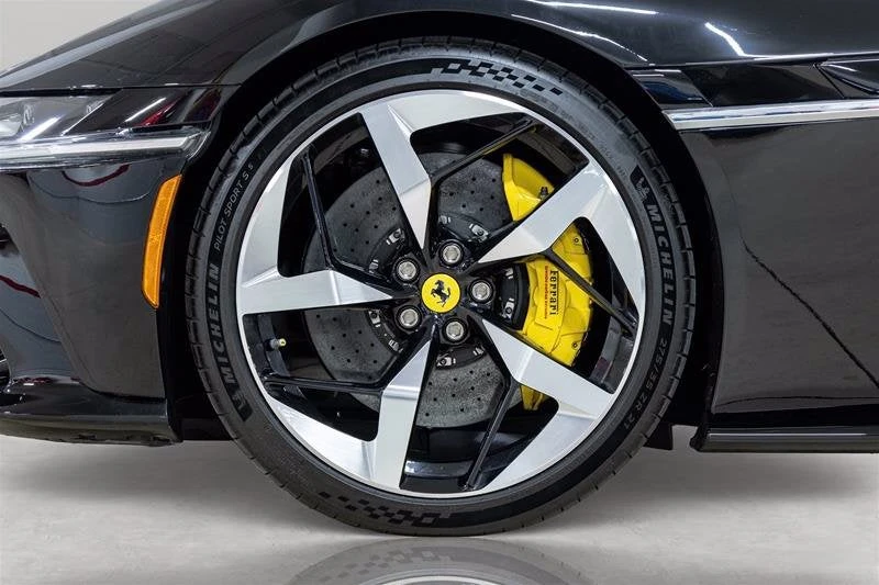2025 Ferrari 12Cilindri - Image 8 of 31