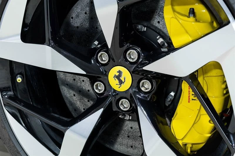 2025 Ferrari 12Cilindri - Image 9 of 31