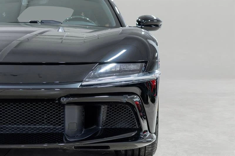 2025 Ferrari 12Cilindri - Image 3 of 31