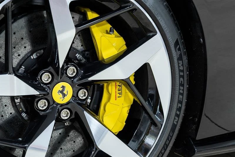 2025 Ferrari 12Cilindri - Image 10 of 31