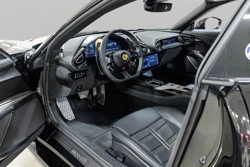 2025 Ferrari 12Cilindri - Image 22 of 31
