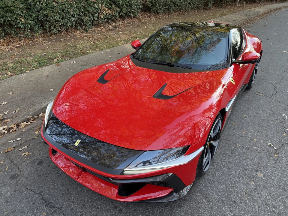 2025 Ferrari 12Cilindri - Image 25 of 31
