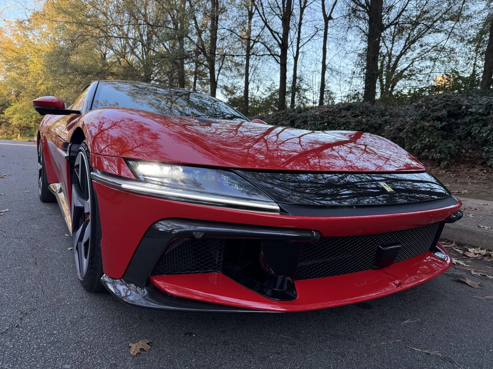 2025 Ferrari 12Cilindri - Image 22 of 31