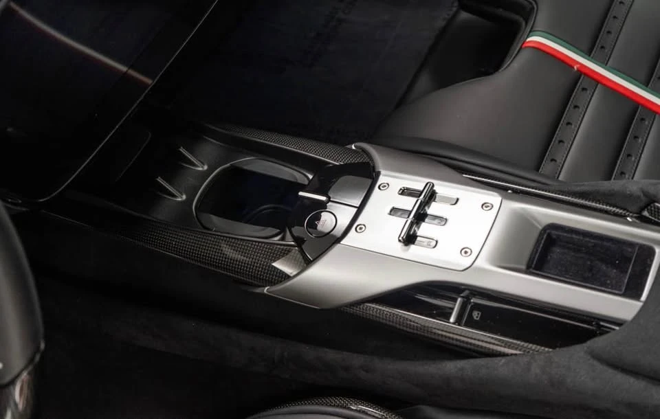 2025 Ferrari 12Cilindri - Image 16 of 17