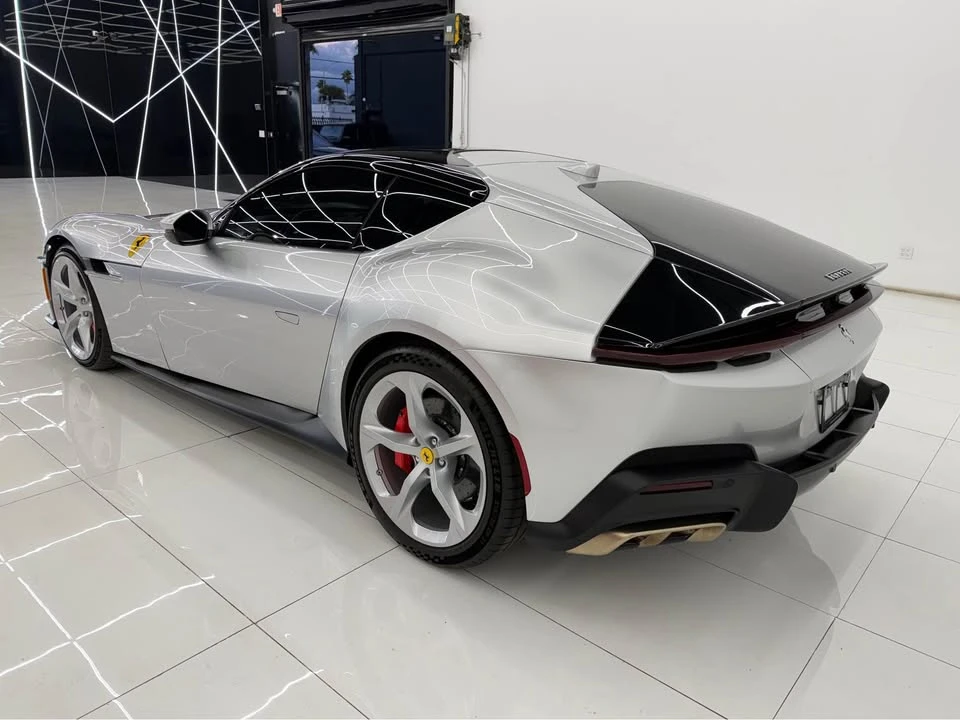 2025 Ferrari 12Cilindri - Image 9 of 20