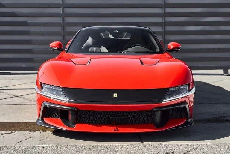 2025 Ferrari 12Cilindri - Image 6 of 16