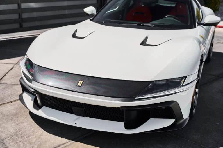 2025 Ferrari 12Cilindri - Image 3 of 17